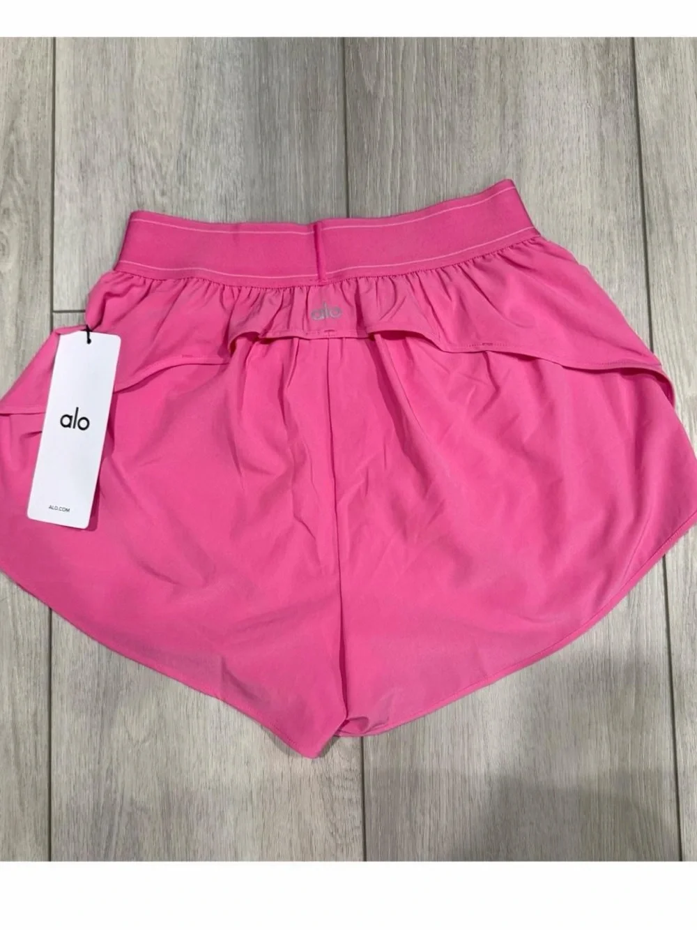 ALO Yoga Women’s Paradise Pink Match Point Short  — Size S